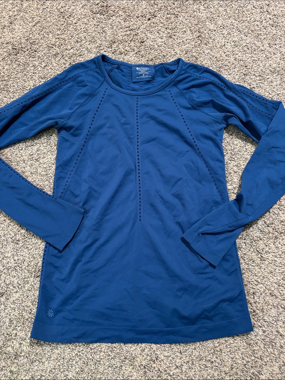 Athleta Foothills Seamless long sleeve shirt size small